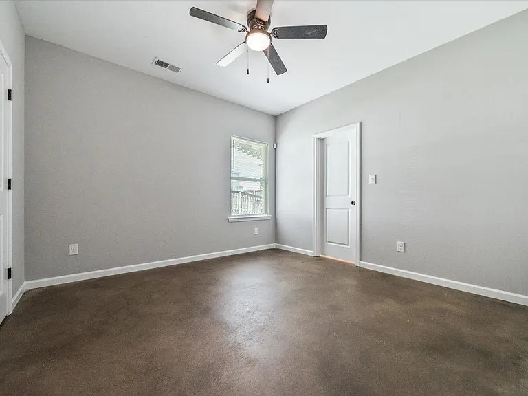 2844 Nathan Ave — Photo 18