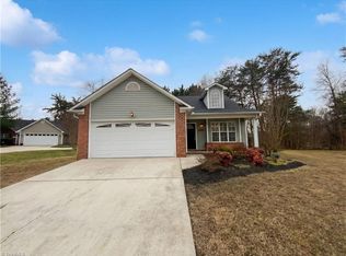 3803 Payne Rd, High Point, NC 27265