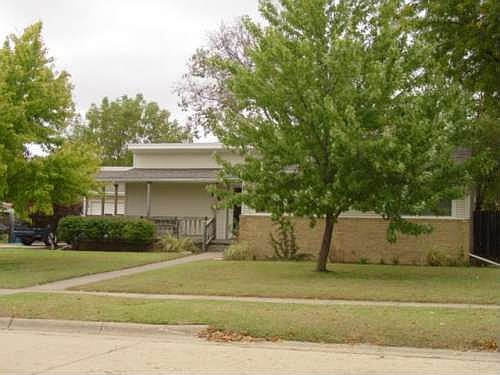 1st image of 404 W 21st St