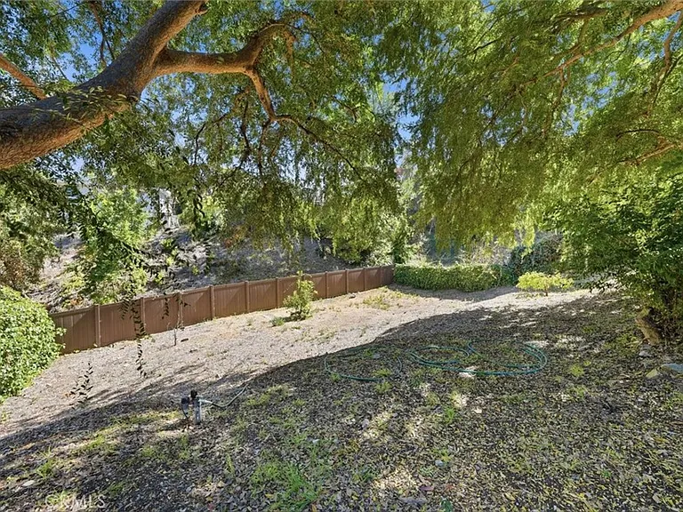 2 Santa Bella Rd — Photo 50