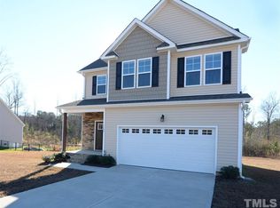 1143 Country Club Ln, Zebulon, NC 27597