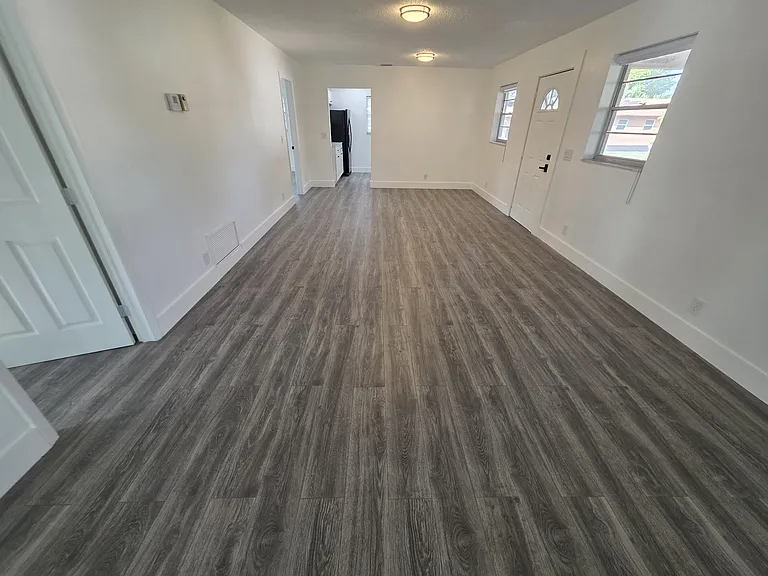 718 Whippoorwill Ln — Photo 23