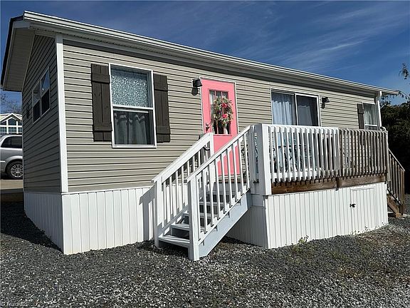 3rd image of 166 Eagle Dr