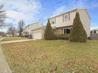 2706 Clearwater Ave, Bloomington, IL