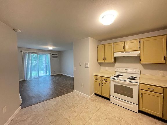 2nd image of 12 E Side Dr APT 209