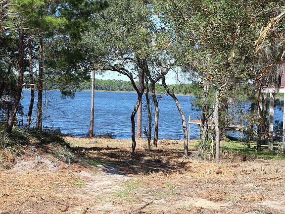 3rd image of 22604 Lakeside Dr