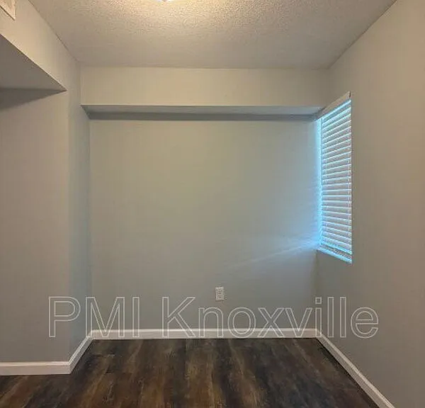 4136 Larigo Dr — Photo 35