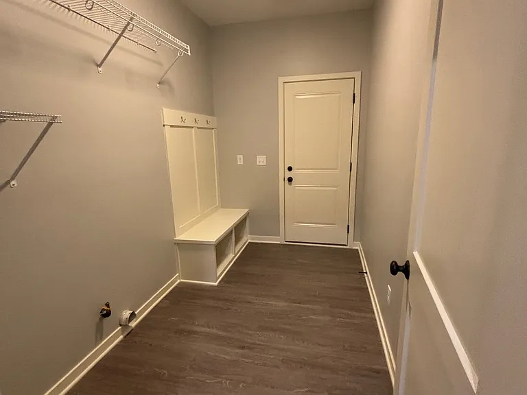 3440 N Bell School Rd #L — Photo 10