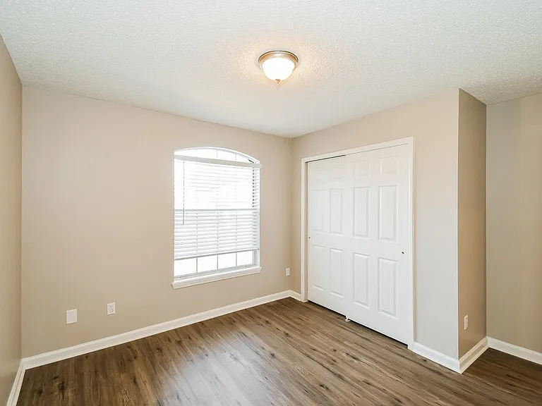 1141 Brookwood Bluff Rd E — Photo 14