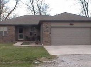 136 Clover St, Moro, IL 62067