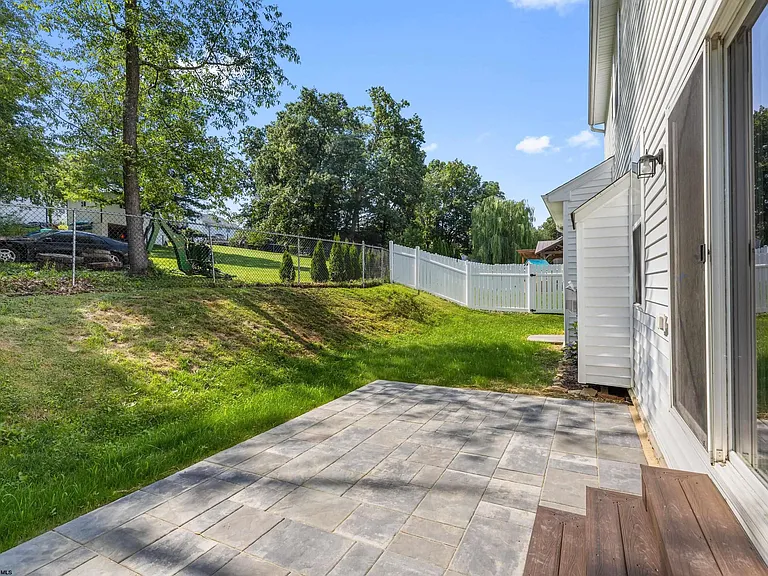 112 Casey Ln — Photo 8
