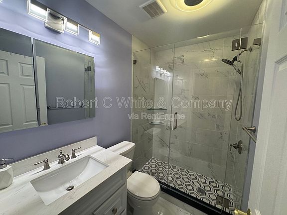 5th image of 389 Lombard St #2