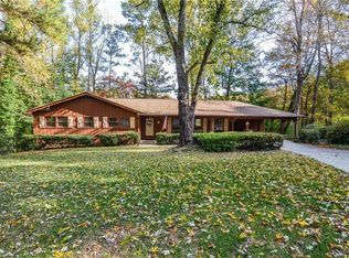 195 N Springs Ct, Atlanta, GA 30328
