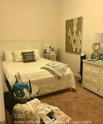 5th image of 2049 N Sheffield Ave APT 1