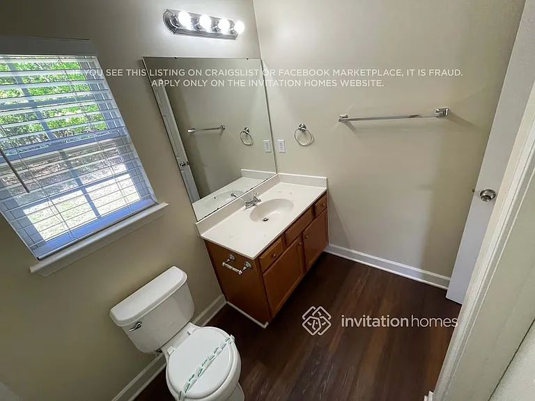 974 Ramsgate Dr SW — Photo 10