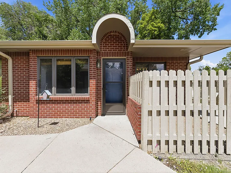 2701 Stover St #G17 — Photo 15