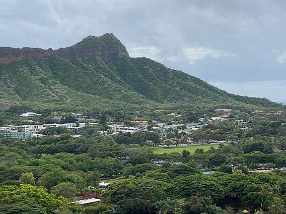 Green Diamond Head