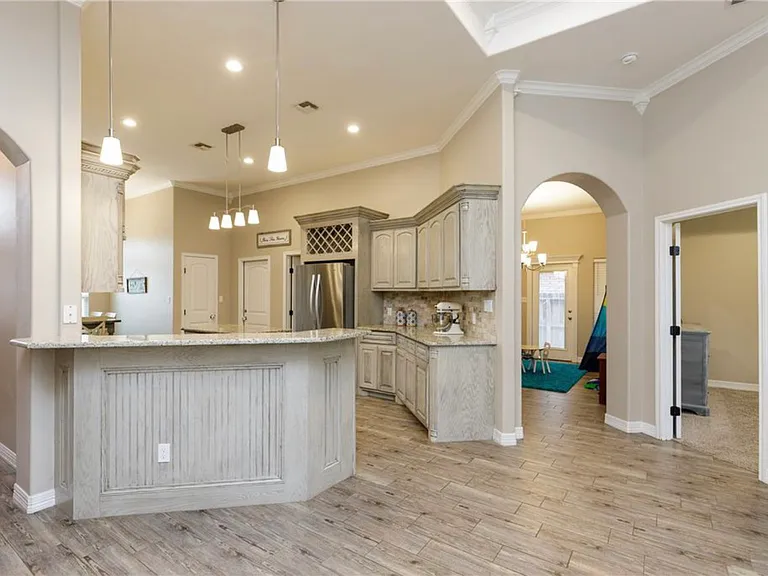 4010 Bridgett Dr — Photo 9