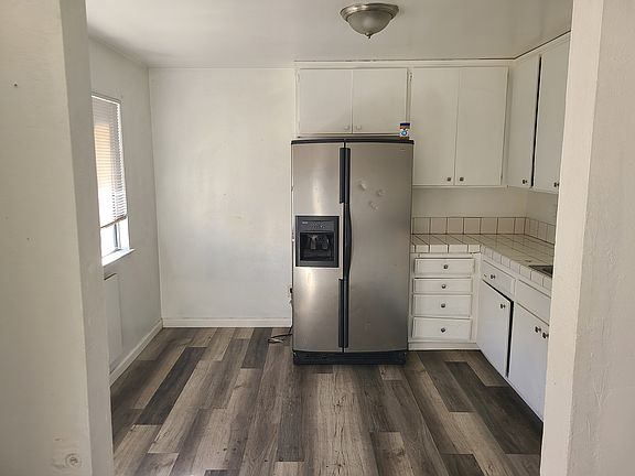 4th image of 571-561 N 5th Ave