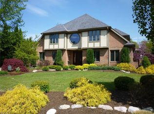 30840 Doral Ln, Westlake, OH