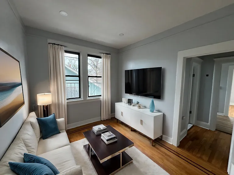 OM Bergenfield Apartments — Photo 6