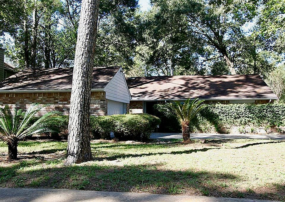 1st image of 15127 Willow Branch Dr