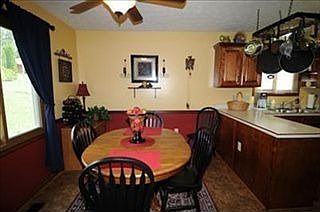 4th image of 22 Gaynor Ct