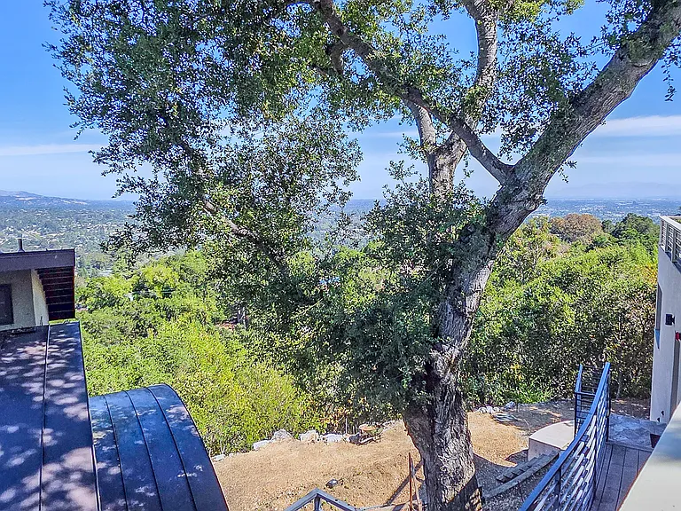 Quiet & serene views of Los Gatos Hills from above