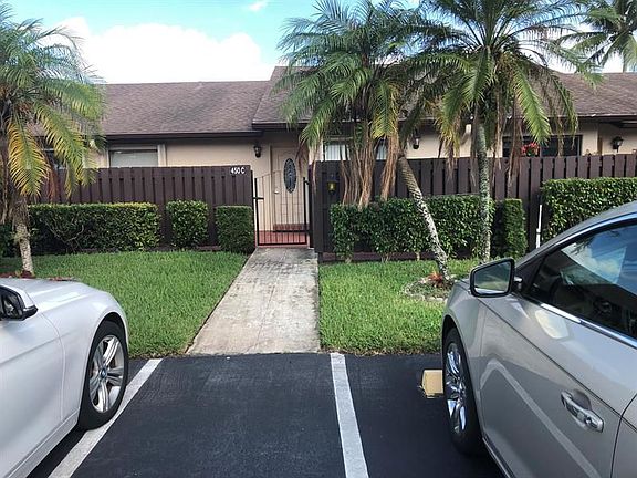 3rd image of 450 Pine Glen Ln APT C
