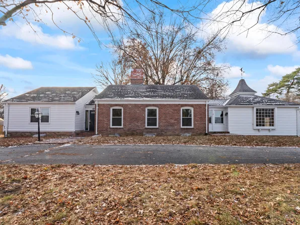 314 E Highlander St, Marshall, MO 65340