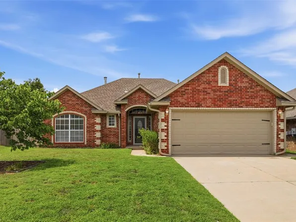 12305 SW 9th St, Yukon, OK 73099