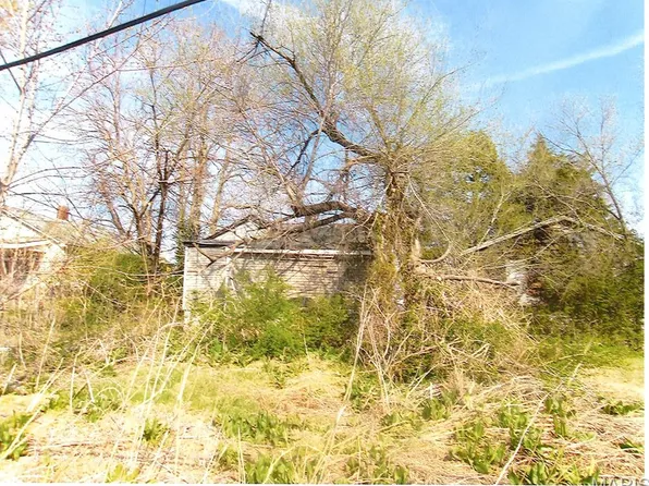 1235 Oriole St, Venice, IL 62090