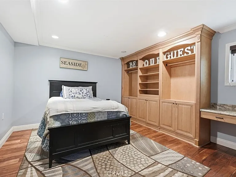 5348 Doris Way — Photo 48