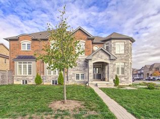 2236 Lozenby St, Innisfil, ON L9S 0M8