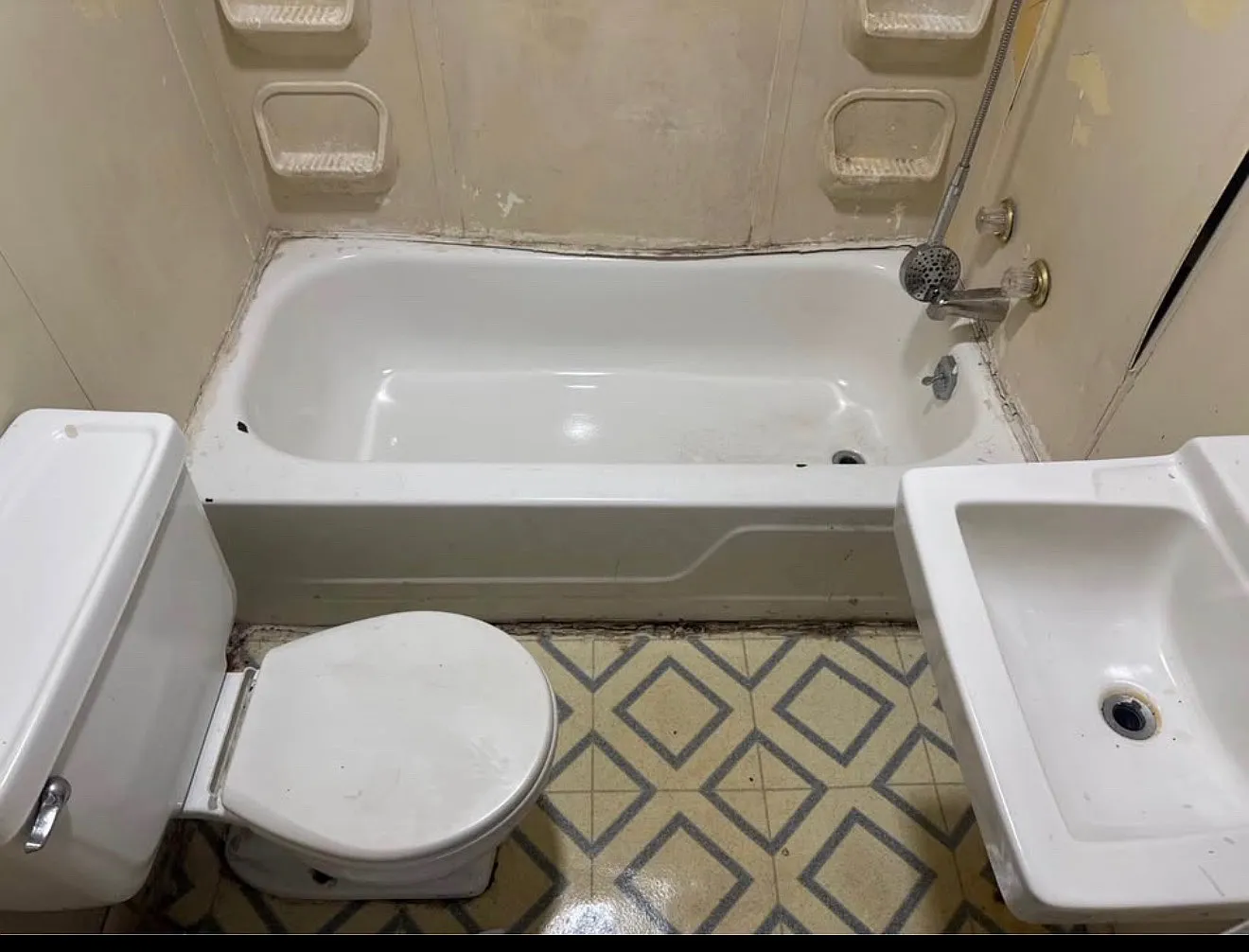 3 bed, 1000 sqft, $1,000 — Photo 4