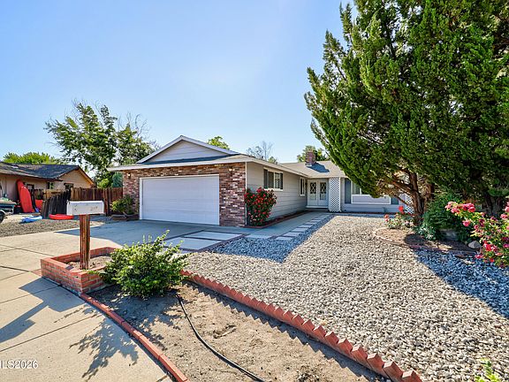 3rd image of 3067 Chollar Cir