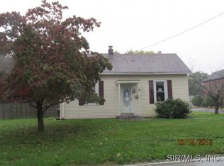 215 E Center St, Troy, IL