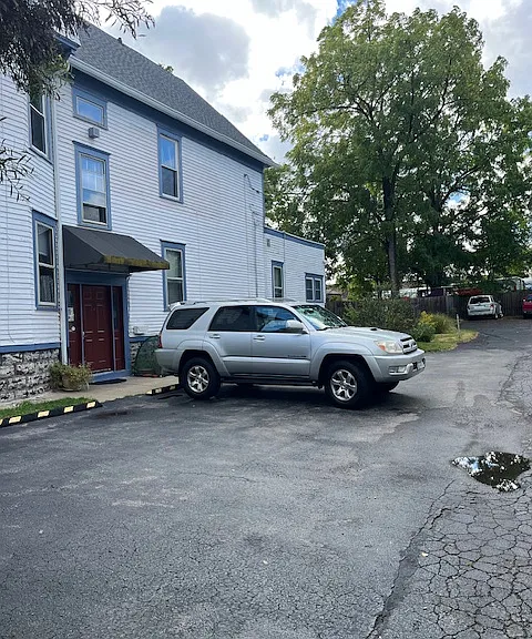 1001 Lafayette Ave — Photo 2