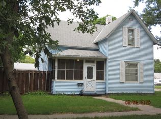1404 9th St, Columbus, NE 68601