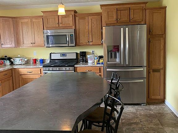 5th image of 3051 Sheppard Dr
