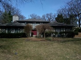 211 Orchard Ave, Oswego, IL 60543