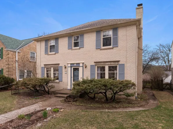 4410 North Marlborough DRIVE, Shorewood, WI 53211