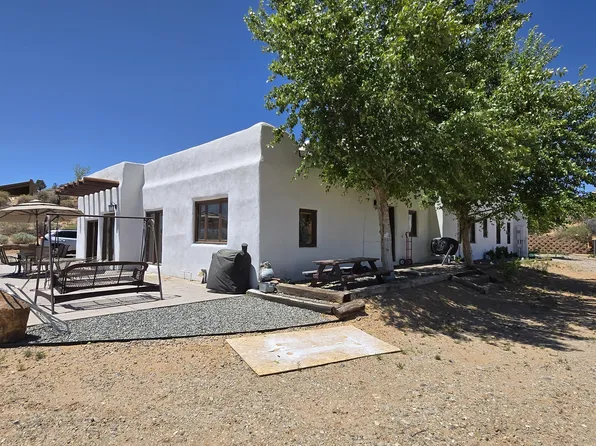300 Chimaja Rd, Corrales, NM 87048