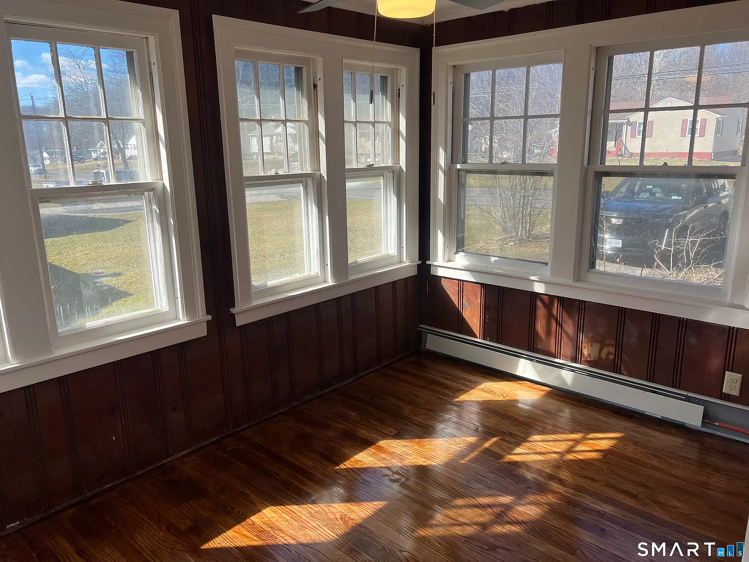 3 bed, 2.0 bath, 1557 sqft, $2,500 — Photo 2