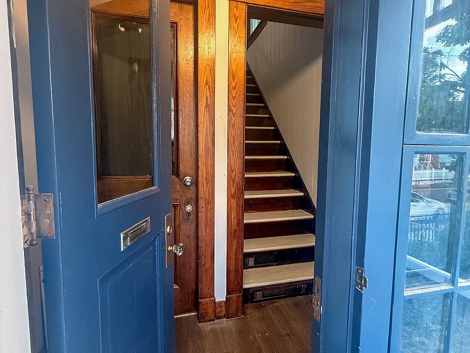 1st image of 28 Perkins St #2