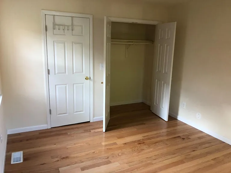 526 E 2nd St #6B — Photo 5