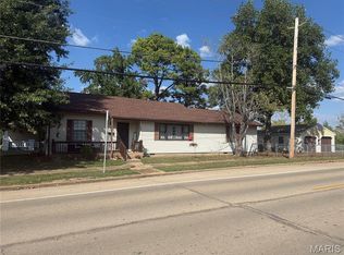 301 E Chestnut St, Desloge, MO