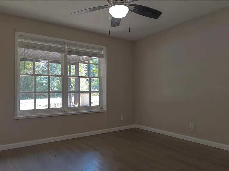 120 Erskine Ferry Rd — Photo 8