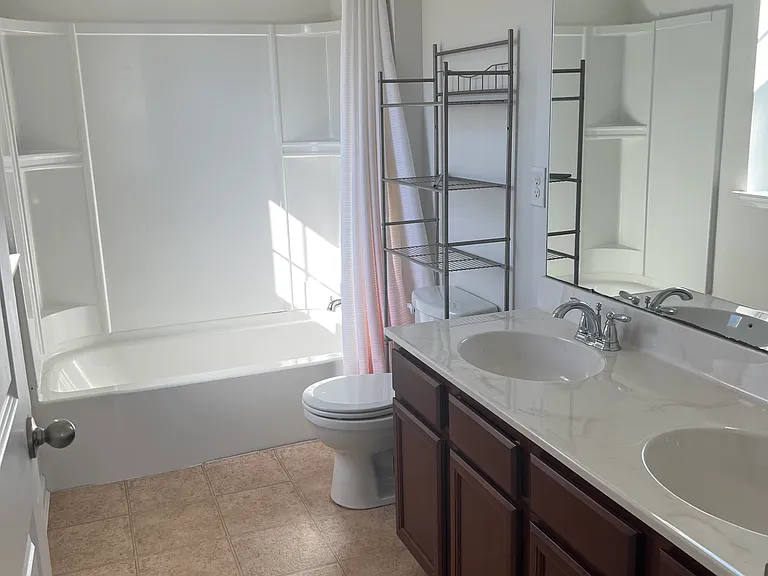 86 Munro Rd — Photo 5