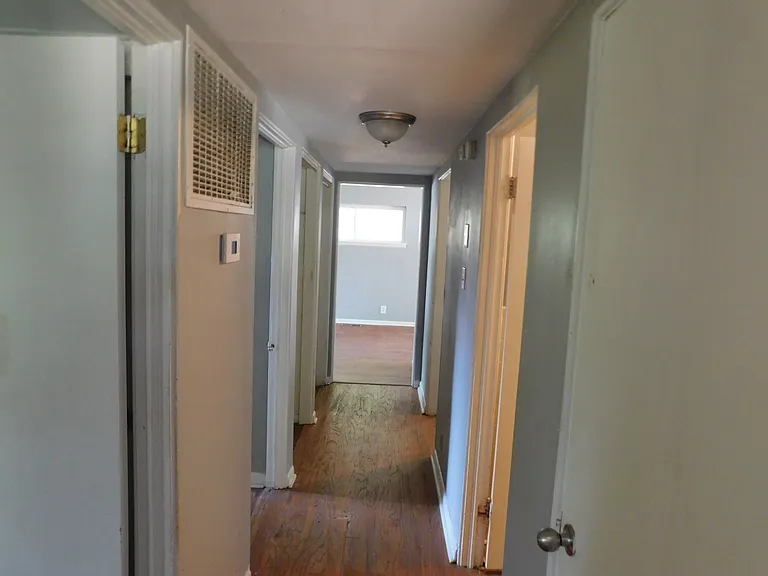 17 Irving Dr — Photo 5